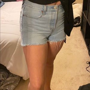 Levi wedgie shorts
